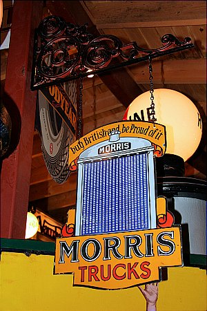 MORRIS TRUCKS - click to enlarge